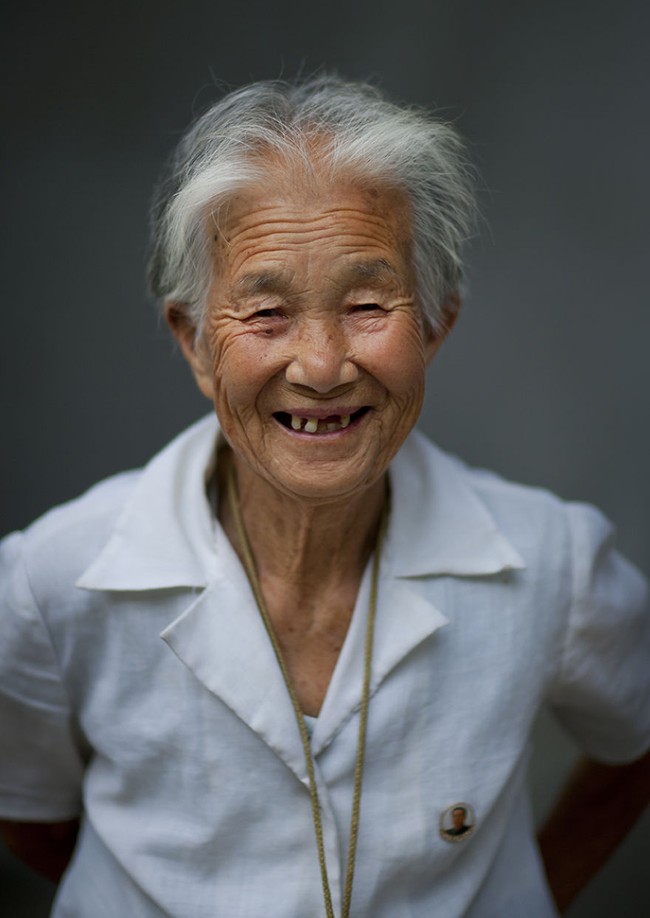 Những nụ cười ấm áp của người dân Triều Tiên - Ảnh 1.