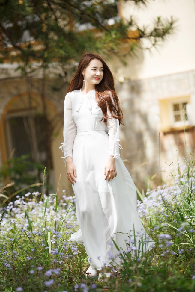 Sự nghiệp l&ecirc;n như diều gặp gi&oacute;, Nh&atilde; Phương chinh phục tất cả bằng nụ cười - Ảnh 2.