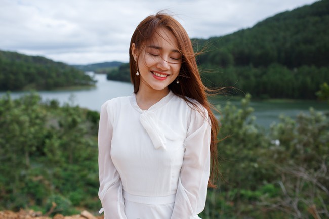 Sự nghiệp l&ecirc;n như diều gặp gi&oacute;, Nh&atilde; Phương chinh phục tất cả bằng nụ cười - Ảnh 5.