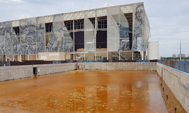 Mới chỉ hơn 6 tháng thôi mà các công trình Olympic Rio đã tan hoang như thế này - Ảnh 2.
