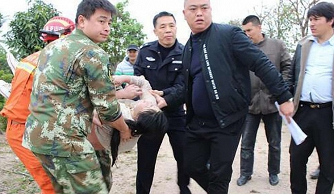 Thân hình quá béo không chìm nổi, cô gái tự tử bất thành - Ảnh 2.