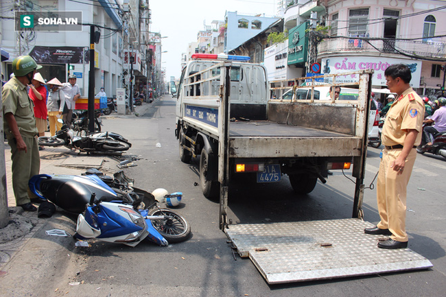 Người đàn ông khóc nức nở khi hay tin bố gặp tai nạn giao thông - Ảnh 1.