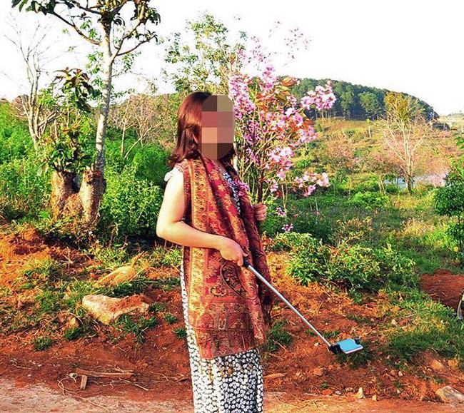 Nữ ph&oacute; gi&aacute;m đốc sở bị tố bẻ hoa anh đ&agrave;o: L&atilde;nh đạo B&igrave;nh Thuận l&ecirc;n tiếng - Ảnh 1.