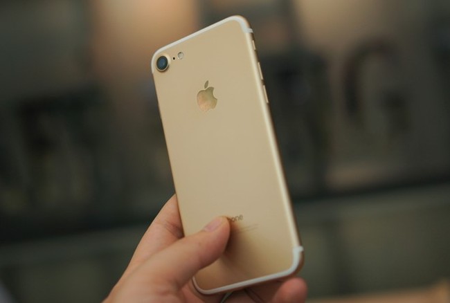 5 smartphone hấp dẫn d&agrave;nh tặng ph&aacute;i đẹp ng&agrave;y 8-3 - Ảnh 1.