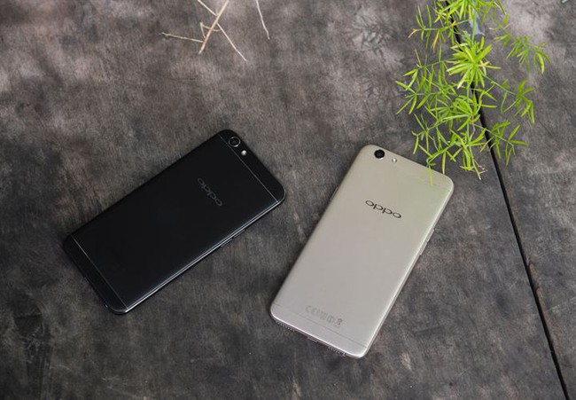 5 smartphone hấp dẫn dành tặng phái đẹp ngày 8-3 - Ảnh 3.