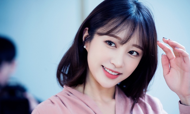 Hani (EXID) lại lầy khi kể chuyện bị mẹ đánh bằng... tô cơm trộn - Ảnh 1.