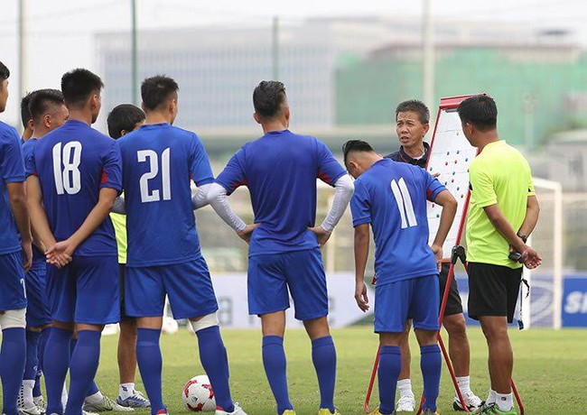 U20 Việt Nam bị &ocirc;ng Hải lơ tr&ugrave; ẻo, HLV Ho&agrave;ng Anh Tuấn n&oacute;i g&igrave;? - Ảnh 1.