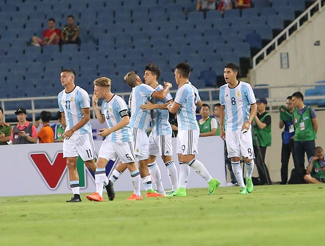 U22 Việt Nam: N&oacute;i rất hay, l&agrave;m th&igrave; &aacute;c mộng - Ảnh 1.