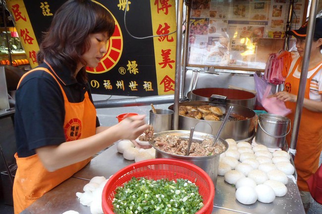 Không có dịp thưởng thức streetfood Bangkok thì chần chừ gì mà không tới 5 thiên đường ẩm thực này - Ảnh 4.