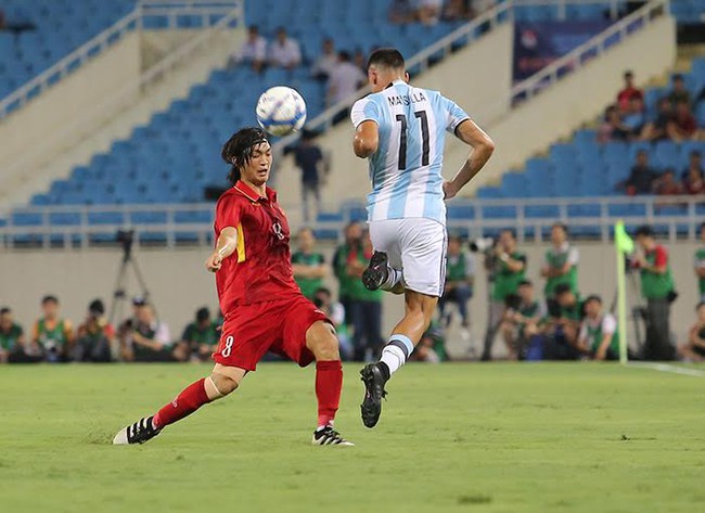 U22 Việt Nam: N&oacute;i rất hay, l&agrave;m th&igrave; &aacute;c mộng - Ảnh 3.