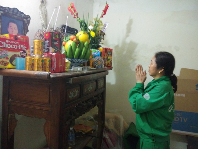 14 c&aacute;i Tết kh&ocirc;ng chồng, đ&oacute;n Giao thừa chỉ c&oacute; b&aacute;t cơm của người lao c&ocirc;ng dọn r&aacute;c - Ảnh 6.