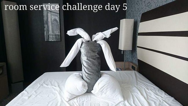 10 ng&agrave;y ở kh&aacute;ch sạn buồn ch&aacute;n, vị kh&aacute;ch n&agrave;y đ&atilde; l&agrave;m điều đặc biệt khiến c&ocirc; phục vụ ph&ograve;ng ngạc nhi&ecirc;n v&agrave; x&uacute;c động - Ảnh 16.