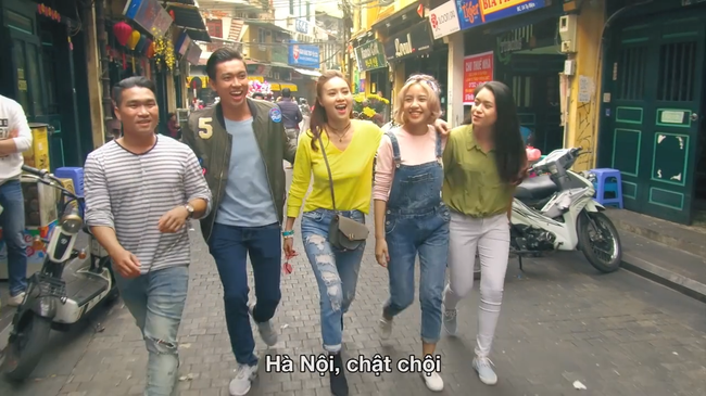 Ai bảo MV ca nhạc chỉ để nghe v&agrave; xem, MV cũng&hellip; &ldquo;ăn&rdquo; được đấy - Ảnh 4.