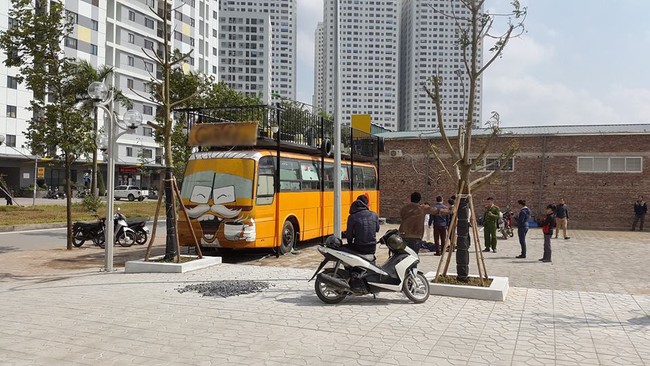 H&agrave; Nội: Th&ugrave;ng phuy ph&aacute;t nổ lớn, một thợ h&agrave;n bị thương nặng - Ảnh 1.