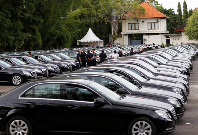 Vua Ả Rập công du Nhật Bản với hàng trăm chiếc limousine và hơn 1.000 người tháp tùng - Ảnh 3.