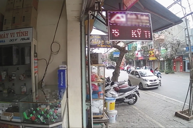 Nam Định: Người phụ nữ mở cửa &ocirc; t&ocirc; kh&ocirc;ng ch&uacute; &yacute; g&acirc;y tai nạn giữa đường - Ảnh 1.