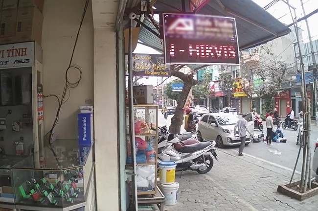 Nam Định: Người phụ nữ mở cửa &ocirc; t&ocirc; kh&ocirc;ng ch&uacute; &yacute; g&acirc;y tai nạn giữa đường - Ảnh 2.