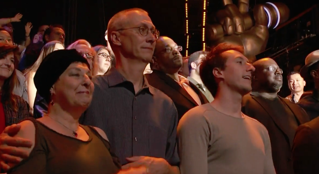 Adam Levine hát tặng học trò quá cố Christina Grimmie trên sân khấu The Voice - Ảnh 2.