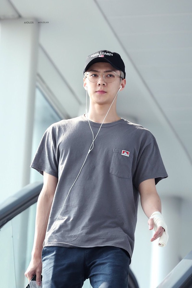 Vừa tròn 23 tuổi, Sehun (EXO) được Vogue ca ngợi hết lời về phong cách thời trang - Ảnh 9.