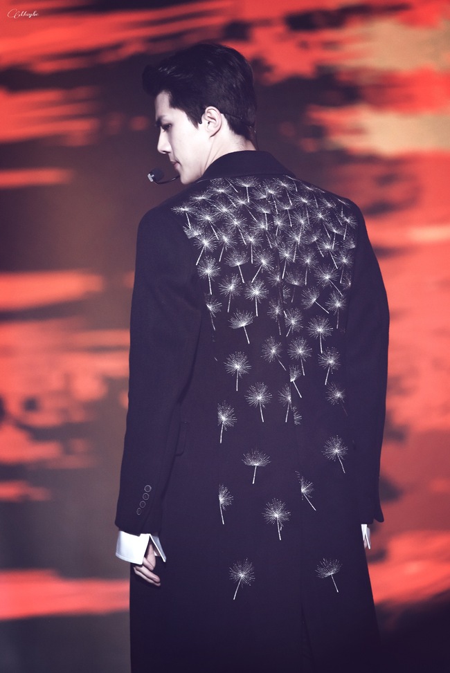 Vừa tr&ograve;n 23 tuổi, Sehun (EXO) được Vogue ca ngợi hết lời về phong c&aacute;ch thời trang - Ảnh 4.