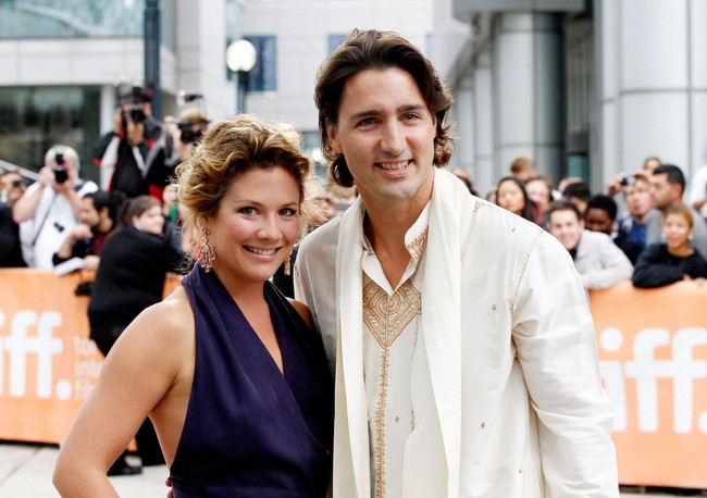 Chân dung người phụ nữ luôn sát cánh bên Thủ tướng Canada, vị chính trị gia quyến rũ nhất hành tinh - Ảnh 11.