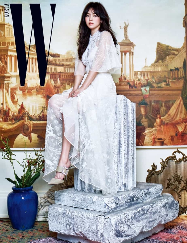 Song Hye Kyo bất ngờ l&ecirc;n tiếng về mối quan hệ t&igrave;nh cảm với Song Joong Ki - Ảnh 6.
