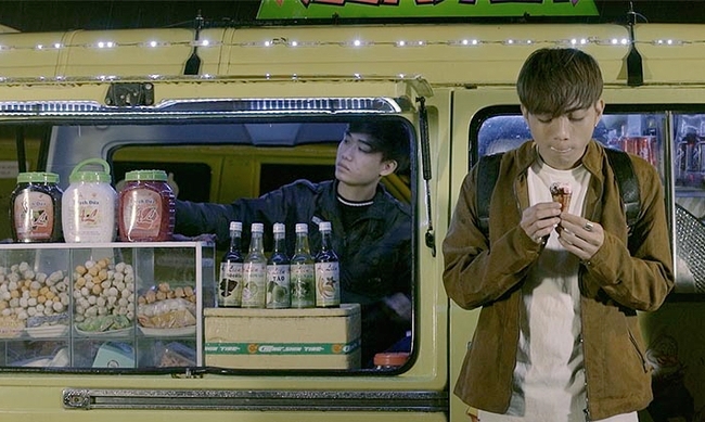 Tạm qu&ecirc;n Lạc tr&ocirc;i đi, MV mới của Soobin Ho&agrave;ng Sơn cũng c&aacute;n mốc 3 triệu lượt xem rồi n&agrave;y - Ảnh 2.