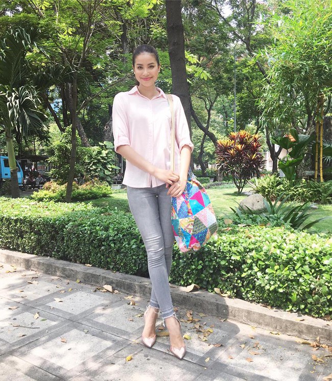 Phạm Hương, Thu Thảo, Kỳ Duyên: Hóa ra nghỉ lễ là dịp để các nàng Hậu khoe street style giản dị hết nấc! - Ảnh 1.