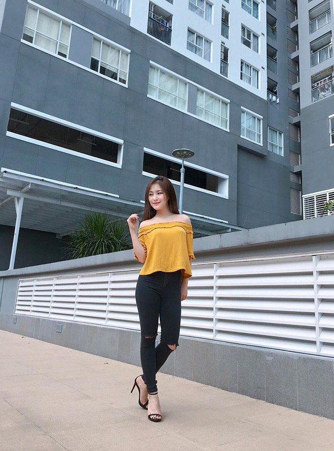 Street style du xuân: Chi Pu đơn giản đẹp đẽ, nhìn sang Minh Hằng lại thấy rối mắt vô cùng - Ảnh 13.