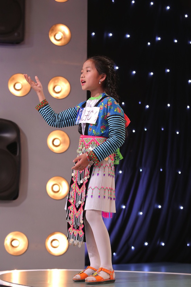 C&ocirc; b&eacute; khiếm thị, thi&ecirc;n thần 5 tuổi một mực đ&ograve;i v&eacute; v&agrave;ng mới chịu ra về g&acirc;y sốt Vietnam Idol Kids - Ảnh 15.