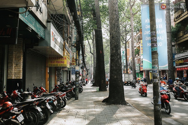 Đường phố rộng thênh thang cho người đi bộ ở Sài Gòn sau chiến dịch giành lại vỉa hè - Ảnh 5.