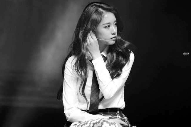 Khi Jiyeon vẫn giữ im lặng, người mới của Lee Dong Gun mơ mộng kể về chuyện t&igrave;nh cảm - Ảnh 3.