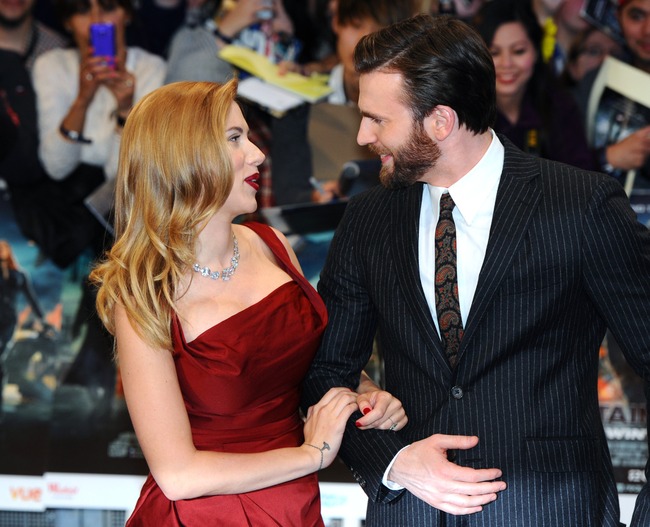 Chris Evans - Scarlett Johansson: Cặp đôi đẹp nhất Hollywood mà sao vẫn chưa chịu đến với nhau! - Ảnh 40.