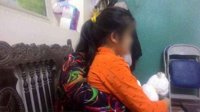 B&eacute; g&aacute;i 12 tuổi nghi bị người đ&agrave;n &ocirc;ng thu&ecirc; trọ gần nh&agrave; x&acirc;m hại t&igrave;nh dục - Ảnh 2.