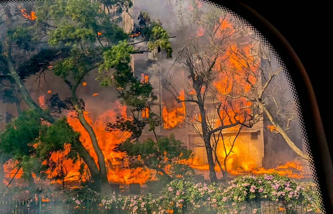 Toàn cảnh vụ cháy thảm họa nhất 3 thập kỷ ở Hong Kong (Trung Quốc): Số người tử vong chạm mốc 36, 10 tiếng cả thành phố vật lộn trong kinh hoàng- Ảnh 14.