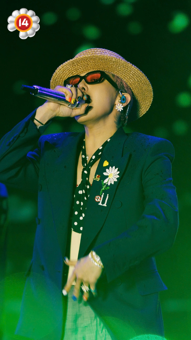 G-Dragon kết thúc set diễn chỉ vỏn vẹn 5 bài trong cơn mưa tầm tã, nhưng khiến hàng nghìn người tại Mỹ Đình sẽ mãi nhớ về ngày hôm nay!- Ảnh 52.