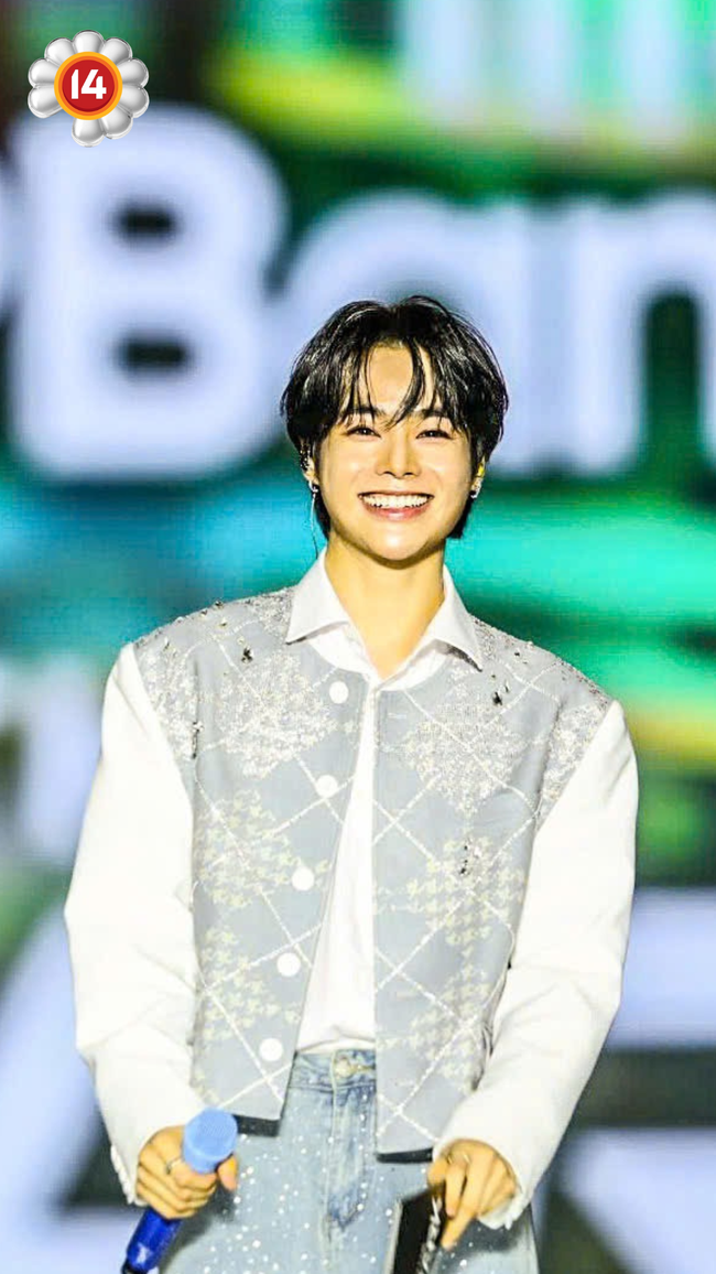 G-Dragon kết thúc set diễn chỉ vỏn vẹn 5 bài trong cơn mưa tầm tã, nhưng khiến hàng nghìn người tại Mỹ Đình sẽ mãi nhớ về ngày hôm nay!- Ảnh 31.