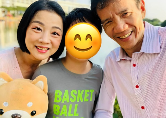 Nữ NSƯT sinh ra để làm công chúa, 53 tuổi đẹp như 30, sống xa chồng để giữ hạnh phúc hôn nhân- Ảnh 6. Nữ NSƯT sinh ra để làm công chúa, 53 tuổi đẹp như 30, sống xa chồng để giữ hạnh phúc hôn nhân- Ảnh 6.