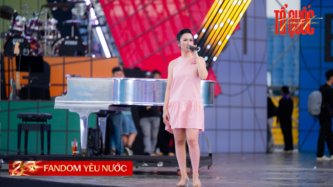 H&eacute; lộ s&acirc;n khấu Concert Quốc Gia: &Aacute;nh s&aacute;ng - &acirc;m thanh - visual m&atilde;n nh&atilde;n, V&otilde; Hạ Tr&acirc;m mới tổng duyệt đ&atilde; đủ vang vọng cả SVĐ- Ảnh 9.