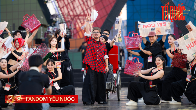 H&eacute; lộ s&acirc;n khấu Concert Quốc Gia: &Aacute;nh s&aacute;ng - &acirc;m thanh - visual m&atilde;n nh&atilde;n, V&otilde; Hạ Tr&acirc;m mới tổng duyệt đ&atilde; đủ vang vọng cả SVĐ- Ảnh 4.