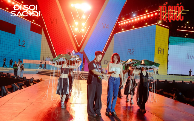 T&oacute;c Ti&ecirc;n xinh hết nước chấm tổng duyệt Concert Quốc Gia, bật m&iacute; 1 th&ocirc;ng tin chưa từng c&oacute;- Ảnh 6.