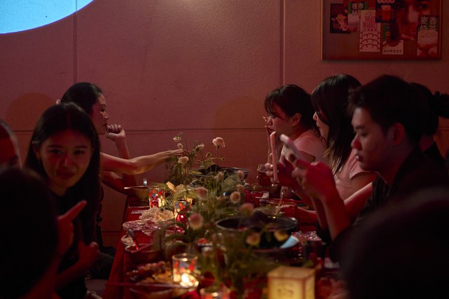 Trả tiền triệu để ăn tối với người lạ: Supper club l&agrave; g&igrave; m&agrave; từ London, Dubai đến TP.HCM đều &ldquo;ch&aacute;y v&eacute;&rdquo;?- Ảnh 22.