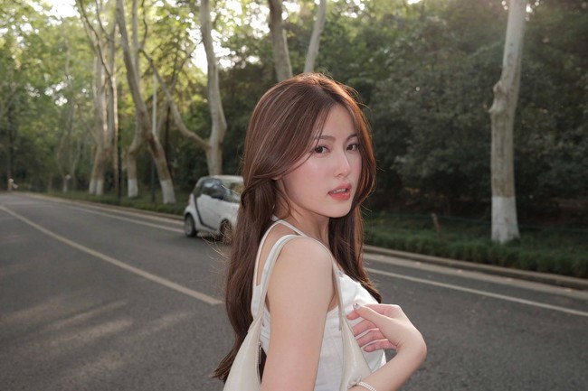 HIEUTHUHAI kể chi tiết chuyện bạn g&aacute;i chủ động qua nh&agrave; để hẹn h&ograve; k&iacute;n đ&aacute;o, tuy&ecirc;n bố 1 c&acirc;u khiến antifan &ldquo;tắt đ&agrave;i&rdquo;- Ảnh 9.