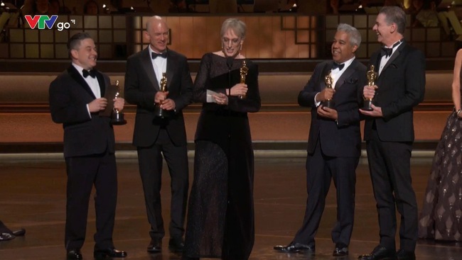 Oscar 2026: Phim của Leonardo DiCaprio thắng lớn, Timoth&eacute;e Chalamet kh&ocirc;ng thể chạm tay đến tượng v&agrave;ng- Ảnh 10.