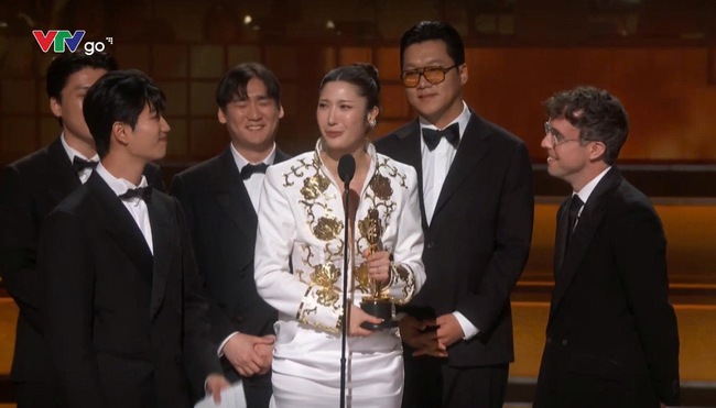 Oscar 2026: Phim của Leonardo DiCaprio thắng lớn, Timoth&eacute;e Chalamet kh&ocirc;ng thể chạm tay đến tượng v&agrave;ng- Ảnh 6.