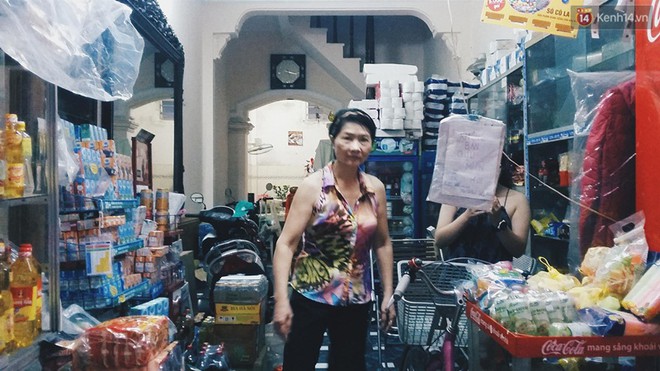 Vốn ưa chuộng tr&agrave; C2, n&ecirc;n cả người b&aacute;n người mua đều rất hoang mang lo lắng - Ảnh 3.