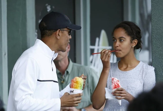 Xem những hình ảnh này mới thấy Tổng thống Obama yêu thương 2 cô con gái đến nhường nào - Ảnh 19.