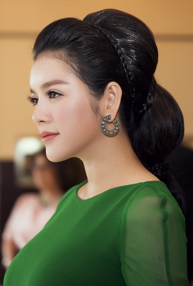 Clip L&yacute; Nh&atilde; Kỳ tại Cannes: 20 gi&acirc;y xuất hiện tr&ecirc;n web ch&iacute;nh thức của BTC - Ảnh 6.