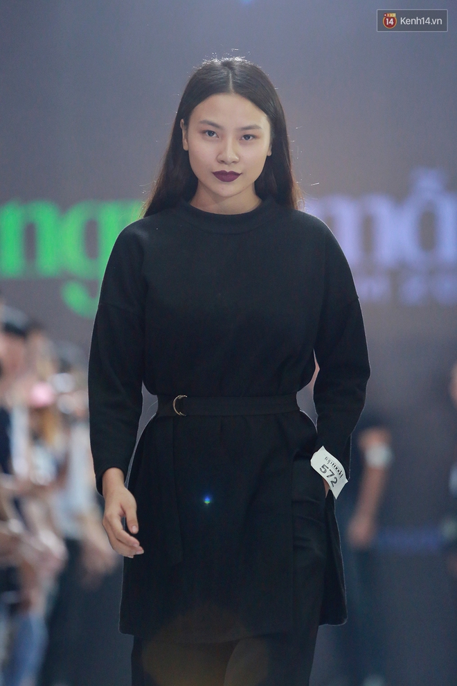 L&yacute; Qu&iacute; Kh&aacute;nh &acirc;n cần nhỏ mắt cho Thanh Hằng tr&ecirc;n ghế n&oacute;ng Vietnams Next Top Model - Ảnh 22.