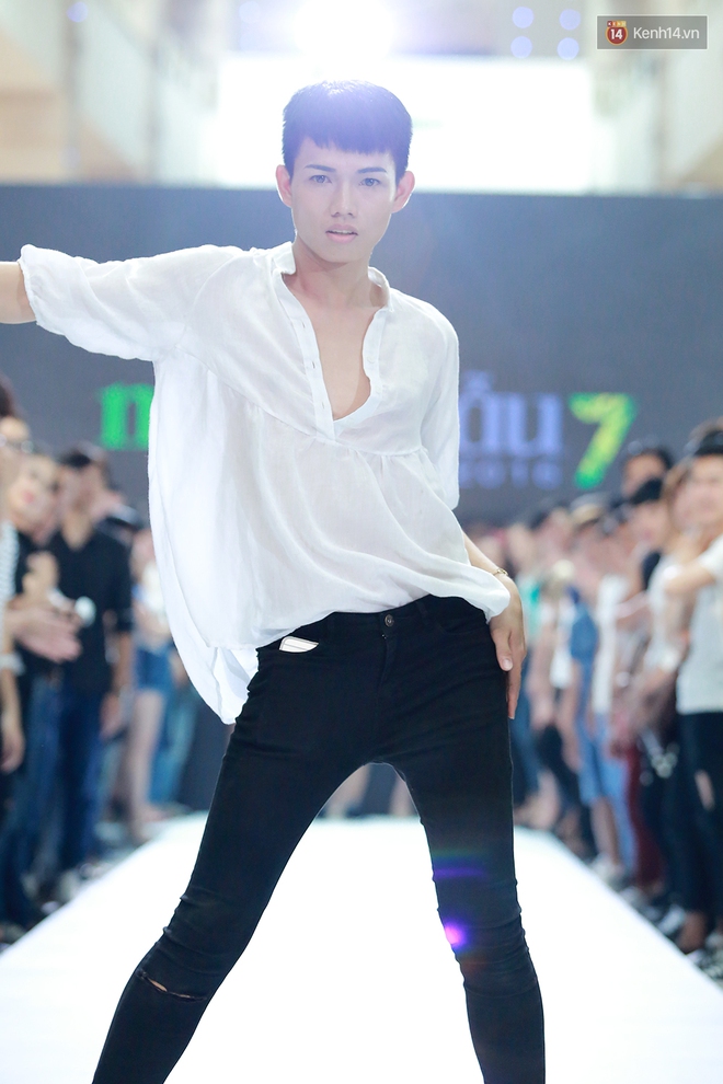 L&yacute; Qu&iacute; Kh&aacute;nh &acirc;n cần nhỏ mắt cho Thanh Hằng tr&ecirc;n ghế n&oacute;ng Vietnams Next Top Model - Ảnh 27.